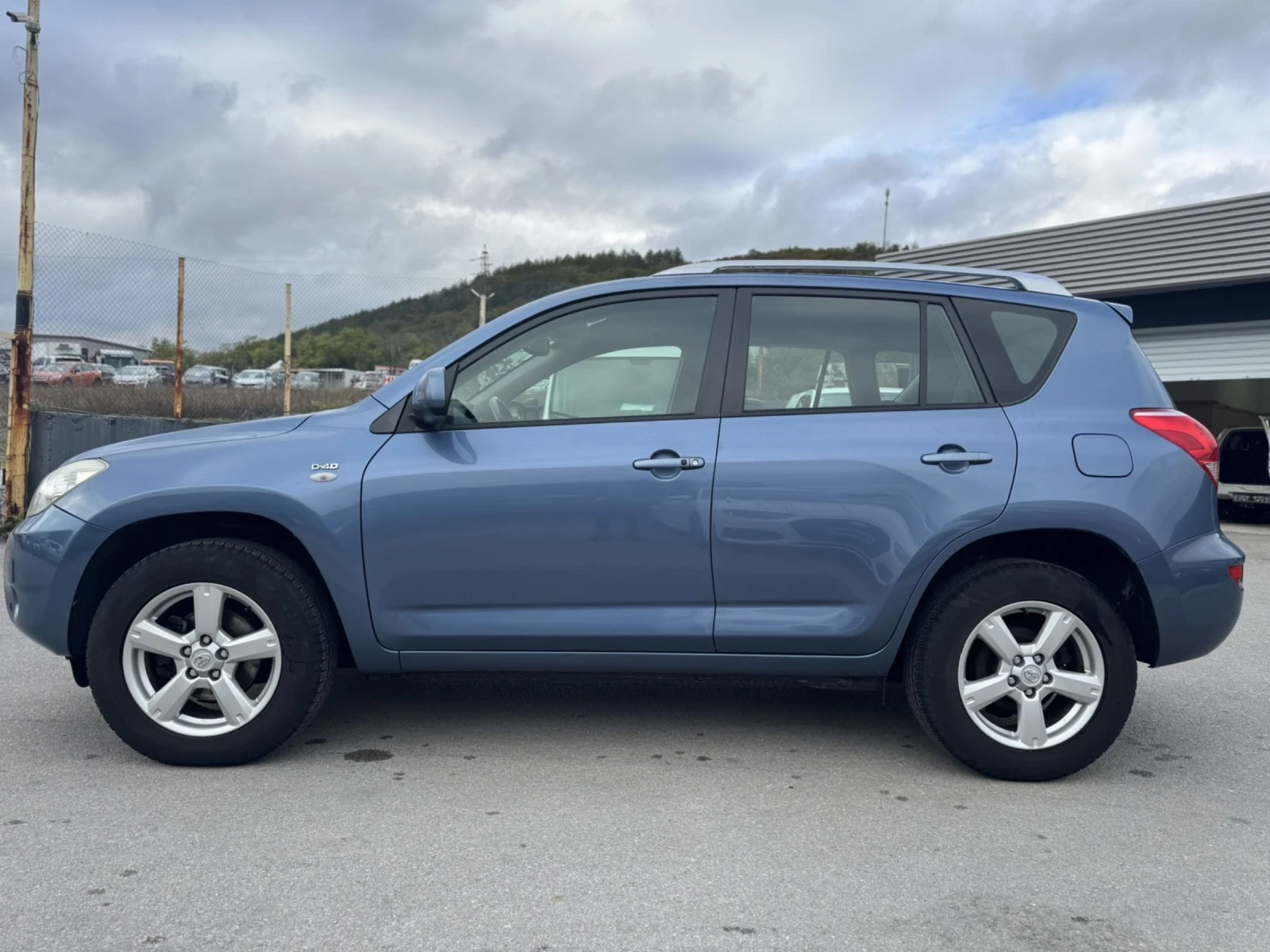 Toyota Rav4 2.2D-4D  - изображение 6