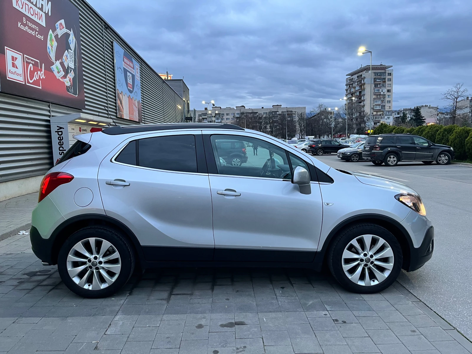 Opel Mokka 1.4 Турбо Бензин-Газ!!!, снимка 4 - Автомобили и джипове - 54012069