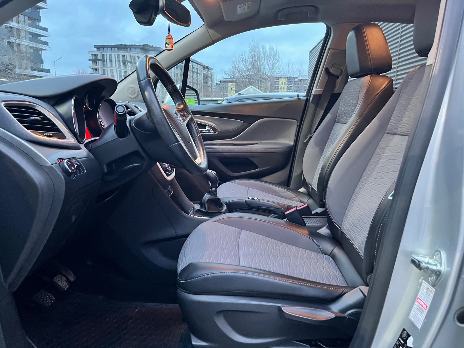 Opel Mokka 1.4 Турбо Бензин-Газ!!!, снимка 9 - Автомобили и джипове - 54012069