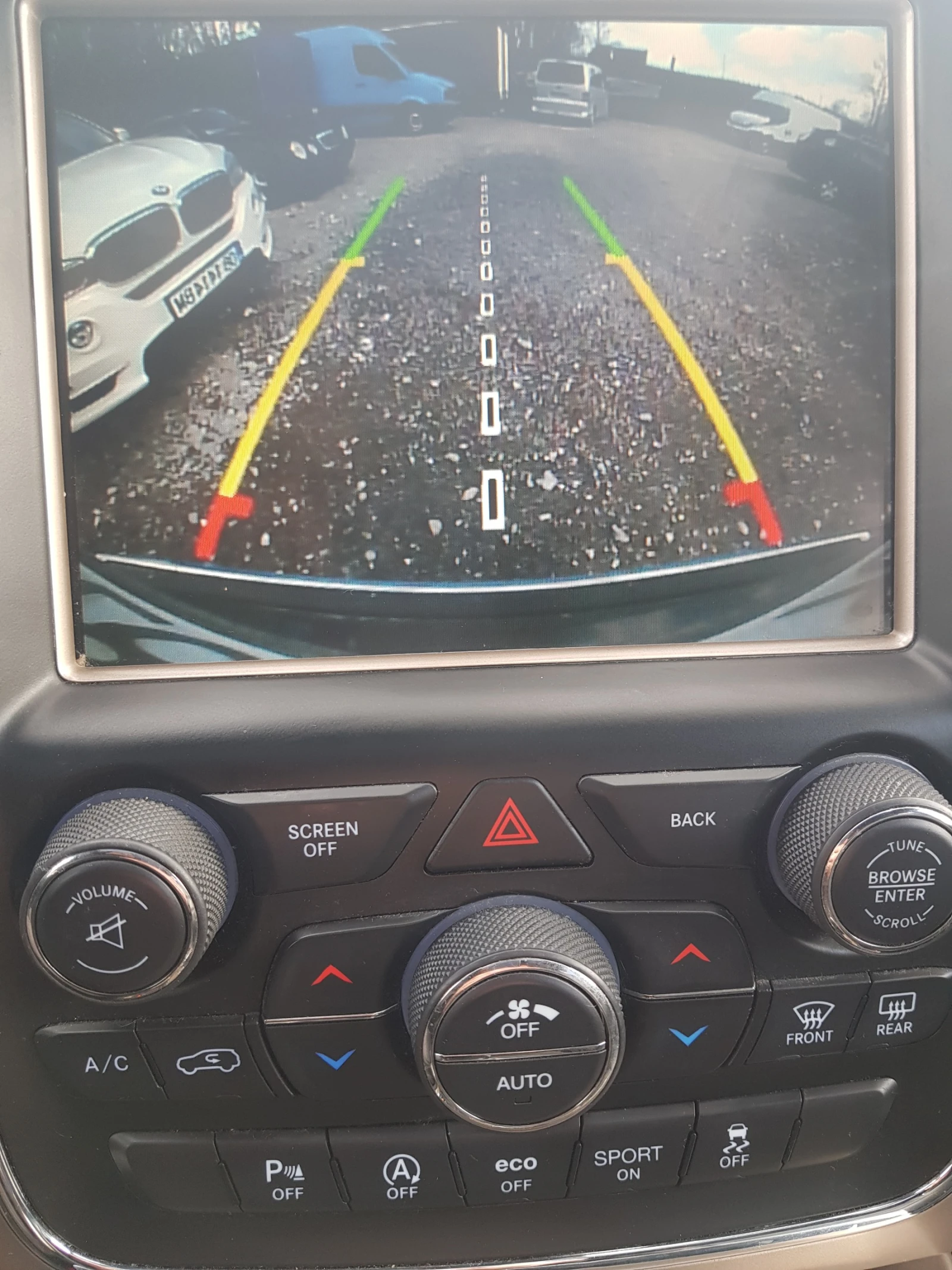 Jeep Grand cherokee, снимка 15 - Автомобили и джипове - 54016651