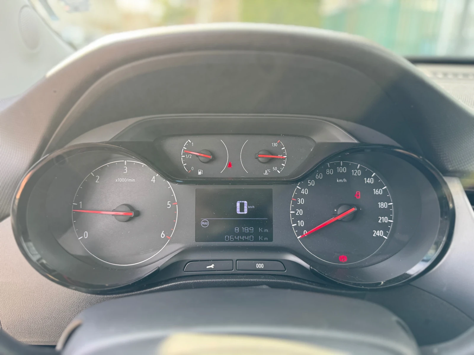 Opel Crossland X 1.6 CDTI, снимка 10 - Автомобили и джипове - 54177999