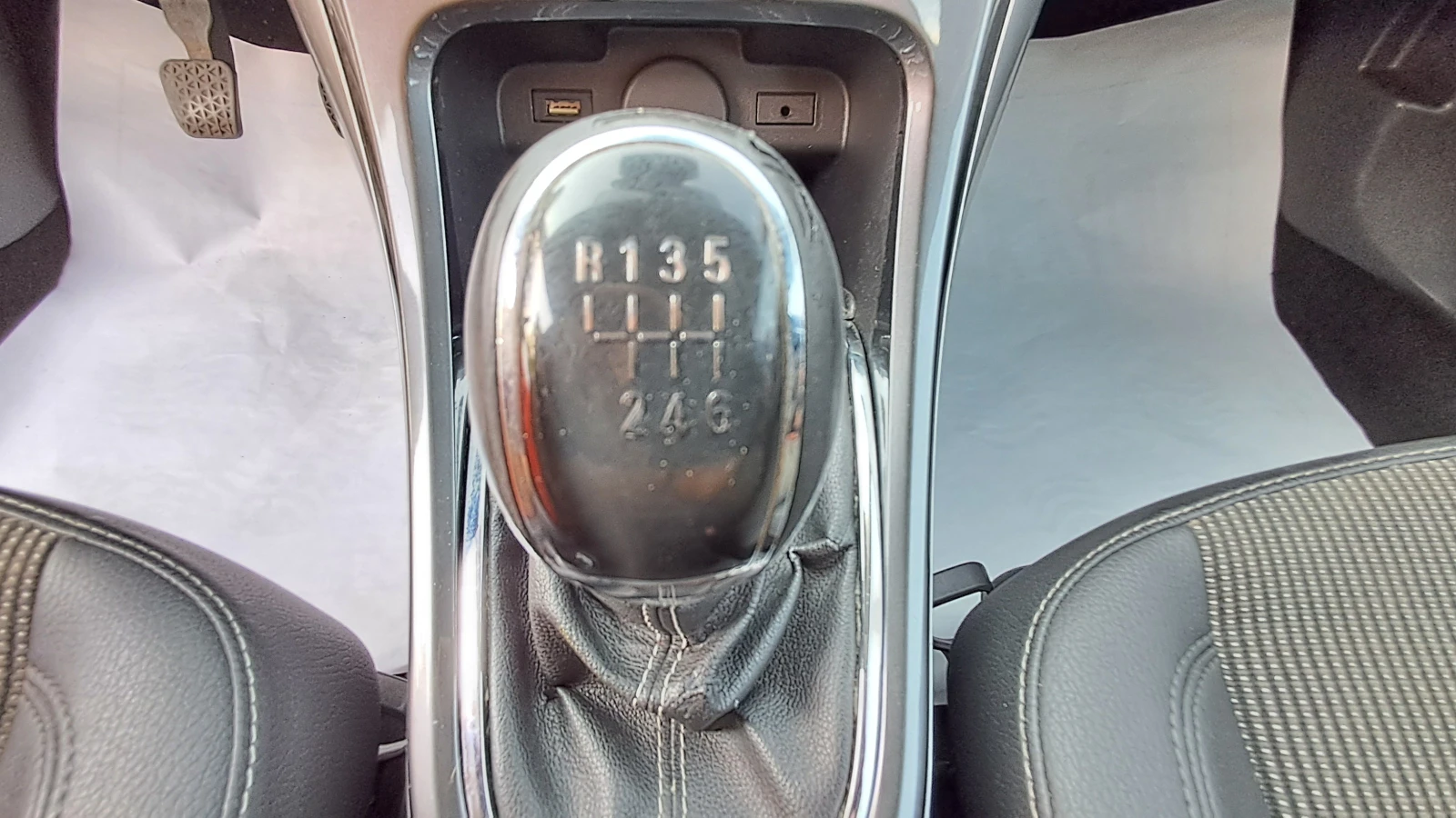 Opel Astra ГАЗ FULL COSMO РЕАЛ КМ ИЗКЛЮЧИТЕЛ СЕРВ КНИЖК УНИКТ, снимка 13 - Автомобили и джипове - 54554659