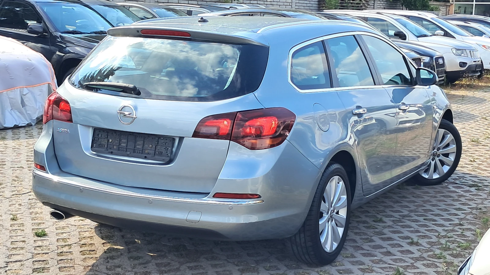 Opel Astra ГАЗ FULL COSMO РЕАЛ КМ ИЗКЛЮЧИТЕЛ СЕРВ КНИЖК УНИКТ, снимка 5 - Автомобили и джипове - 54554659