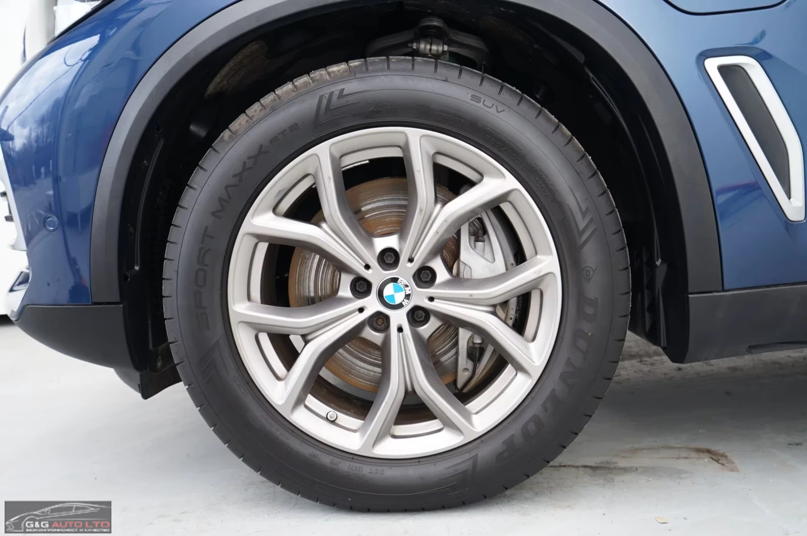 BMW X5 xDrive45ie/394HP/H&K/360/HUD/MEMO/LED/376q, снимка 5 - Автомобили и джипове - 54789976