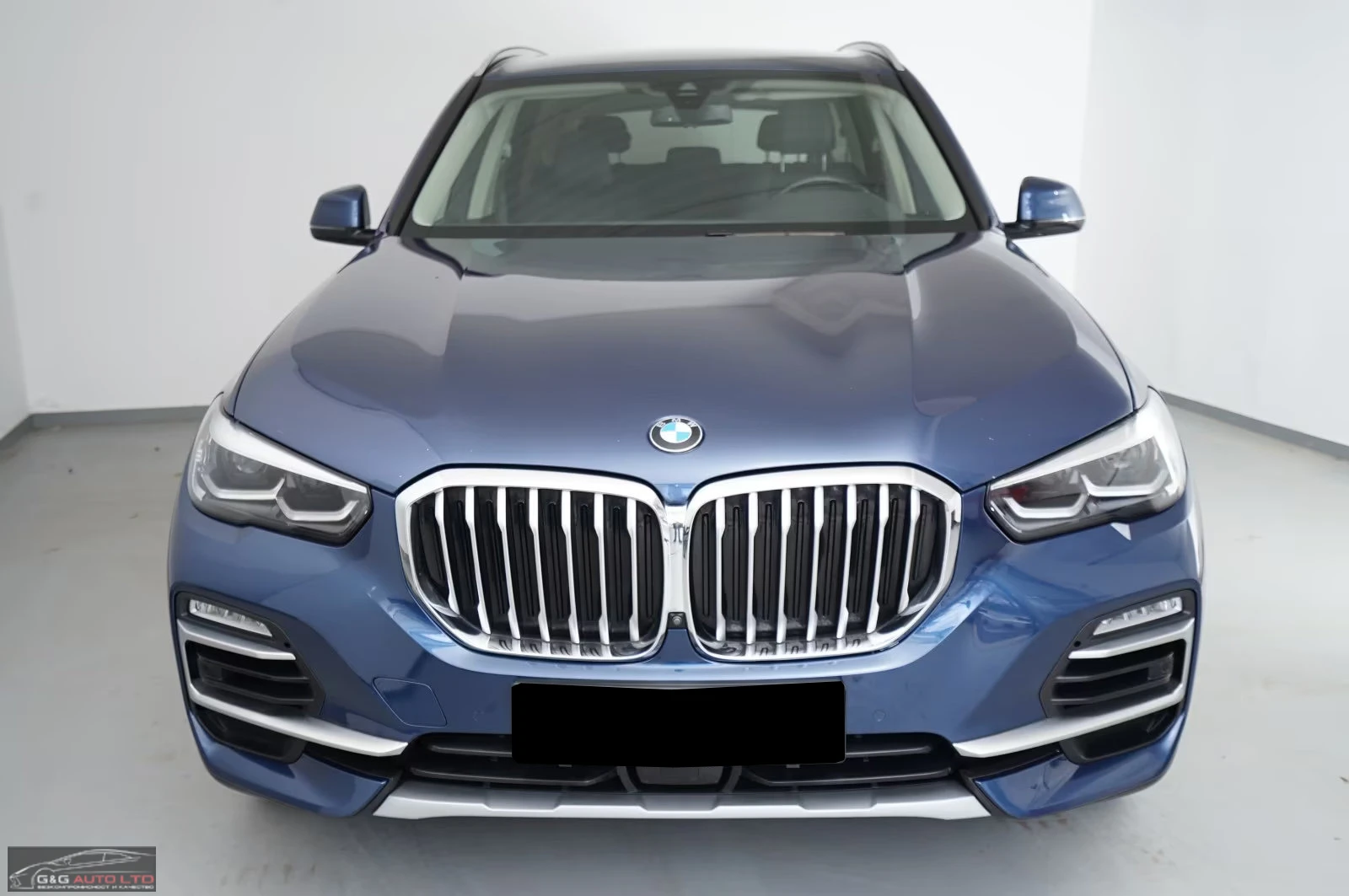 BMW X5 xDrive45ie/394HP/H&K/360/HUD/MEMO/LED/376q, снимка 2 - Автомобили и джипове - 54789976