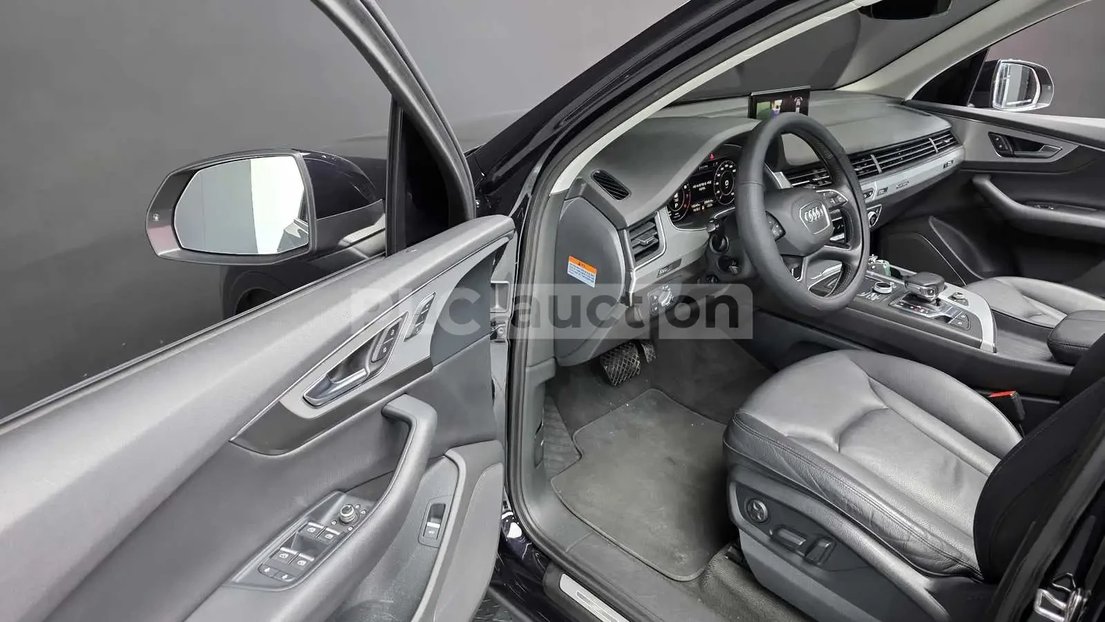 Audi Q7 PRESTIGE !УНИКАТ! #ПЪЛНО ОБОРУДВАНЕ# !ПАНОРАМА/360, снимка 12 - Автомобили и джипове - 55066025