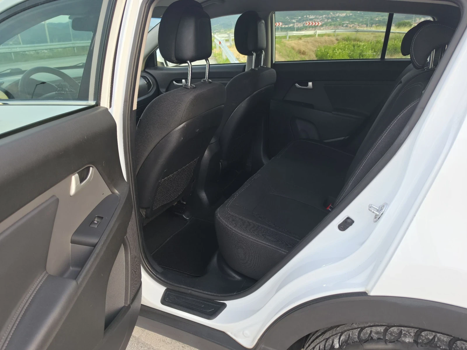 Kia Sportage 1.7 CRDI PLUS 2WD, снимка 14 - Автомобили и джипове - 55077102