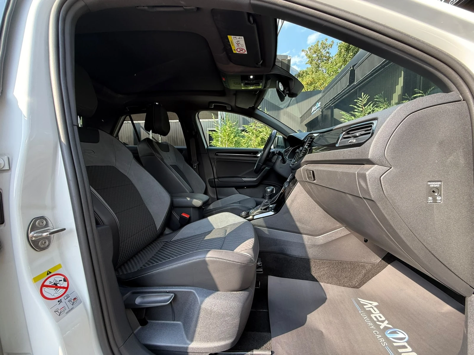 VW T-Roc AKRAPOVIC, снимка 15 - Автомобили и джипове - 55833980