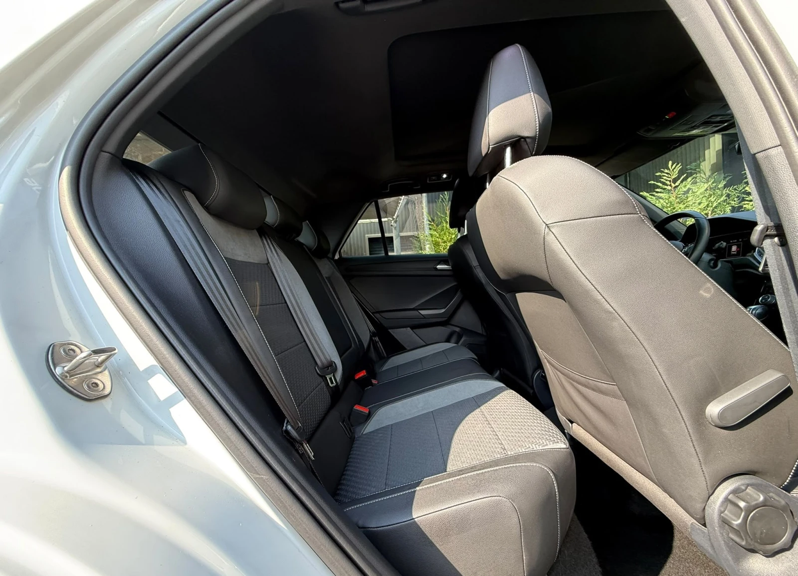 VW T-Roc AKRAPOVIC, снимка 14 - Автомобили и джипове - 55833980