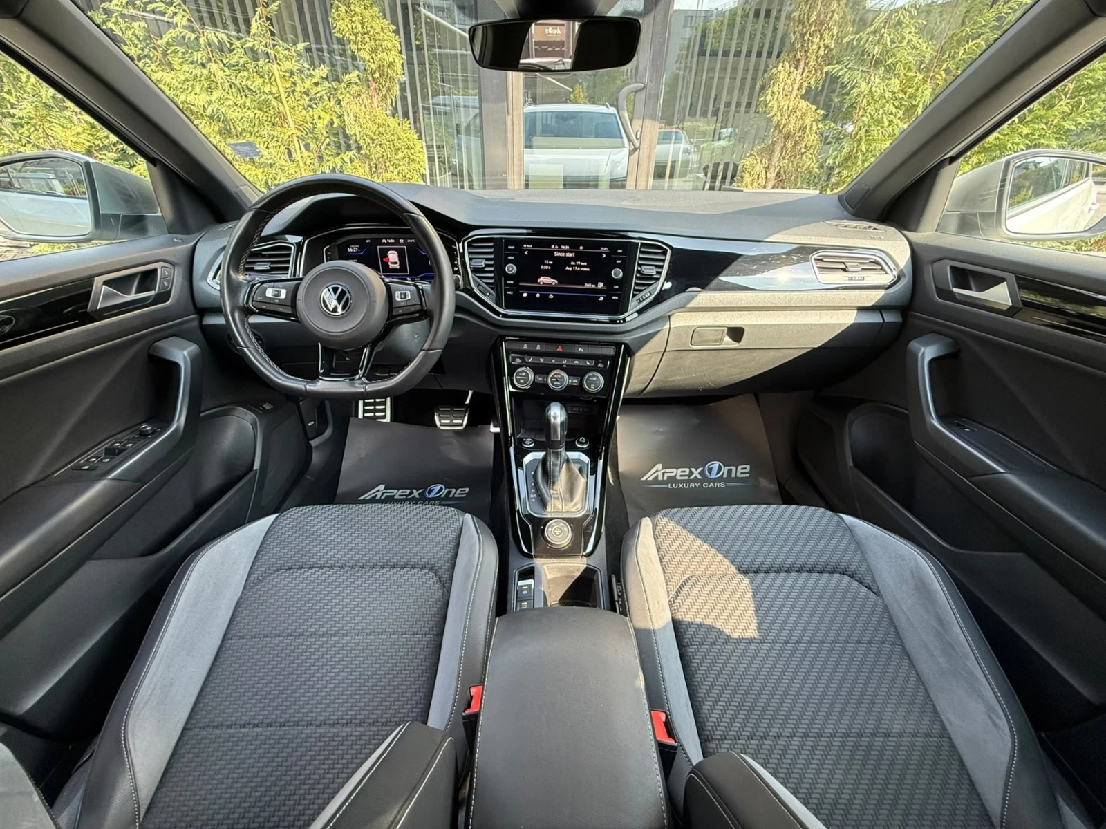 VW T-Roc AKRAPOVIC, снимка 13 - Автомобили и джипове - 55833980