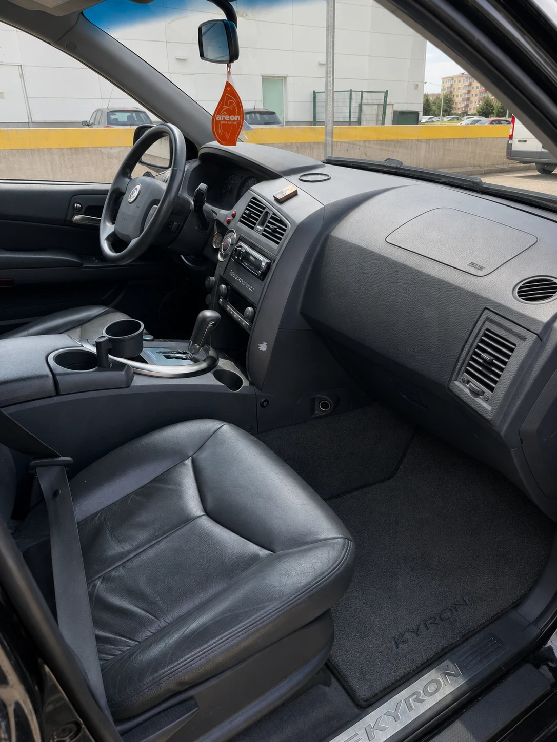 SsangYong Kyron, снимка 8 - Автомобили и джипове - 55929913
