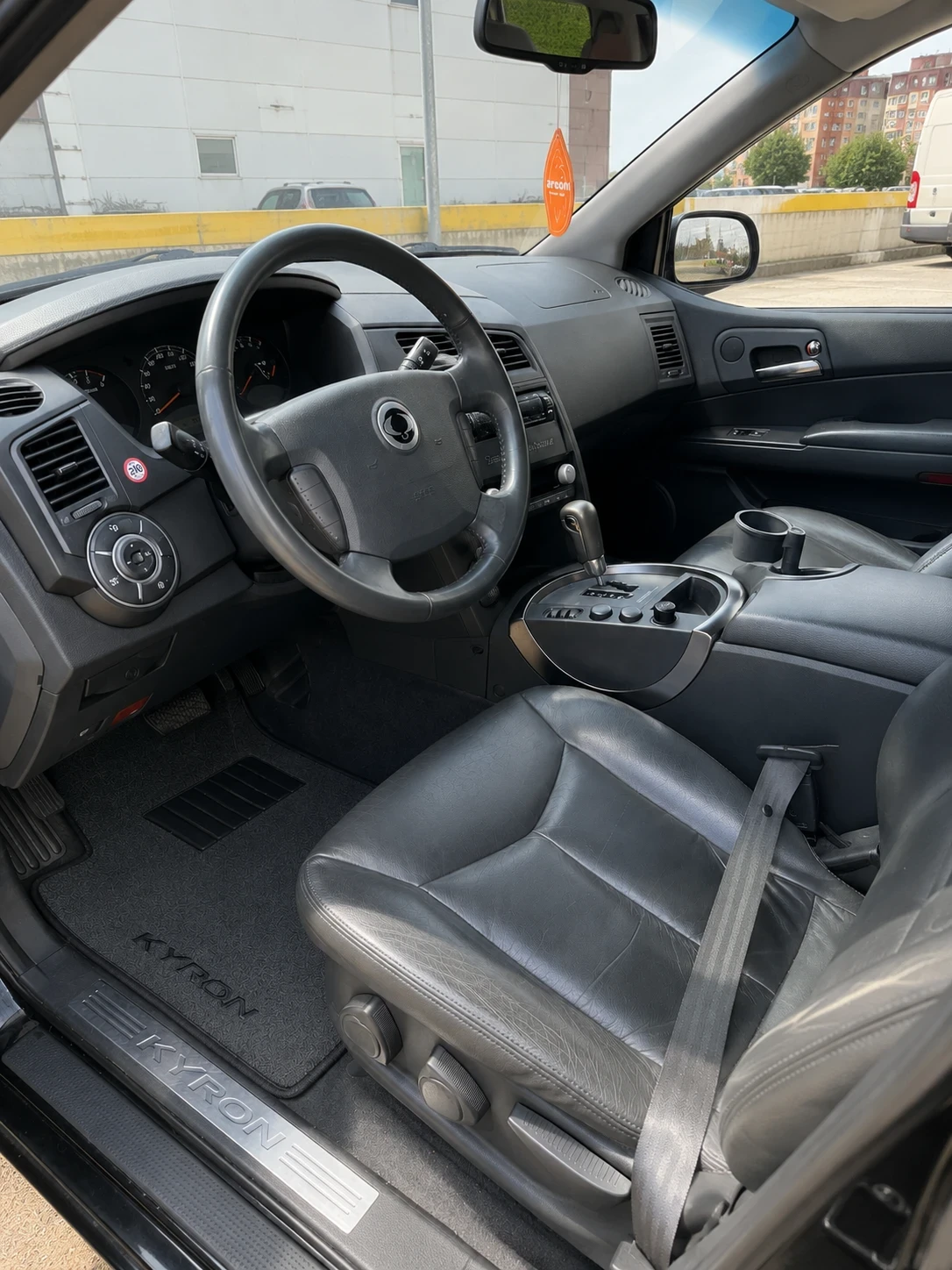 SsangYong Kyron, снимка 7 - Автомобили и джипове - 55929913