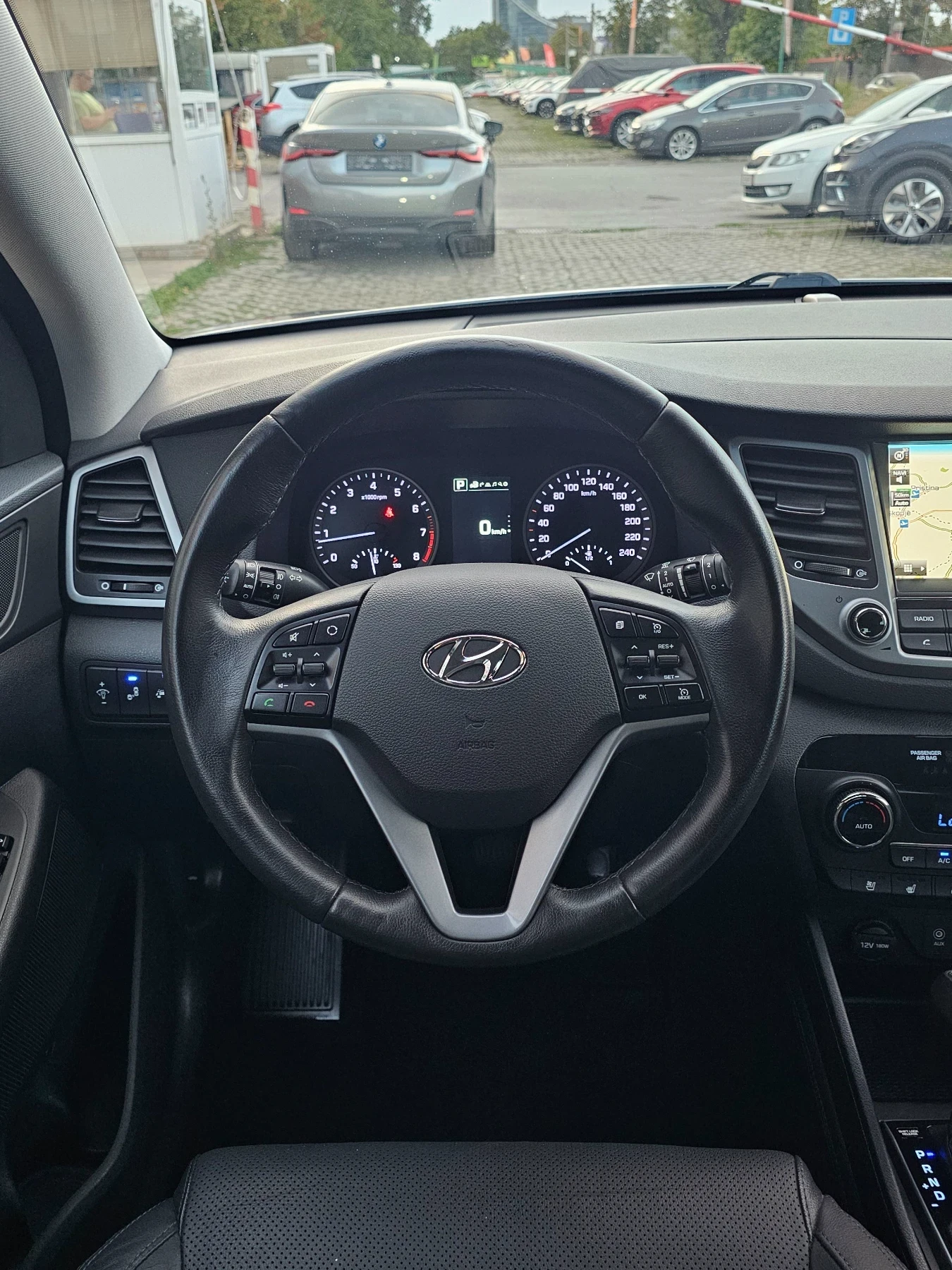 Hyundai Tucson 1.6 T-GDI 4WD Premium Keyless, снимка 13 - Автомобили и джипове - 55932344