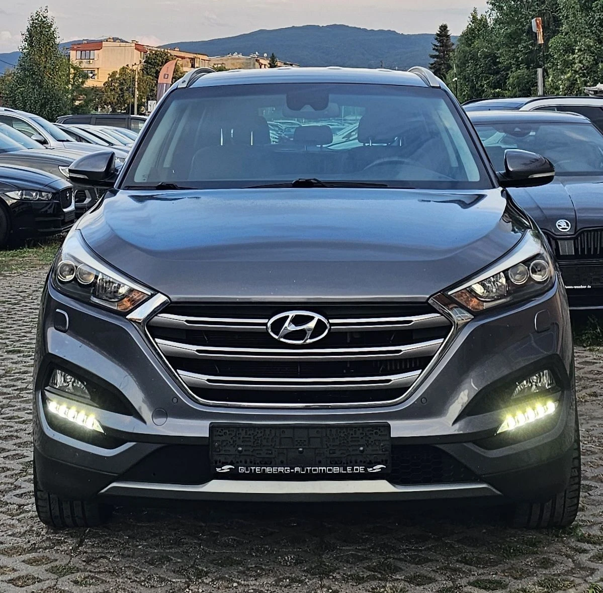 Hyundai Tucson 1.6 T-GDI 4WD Premium Keyless, снимка 2 - Автомобили и джипове - 55932344