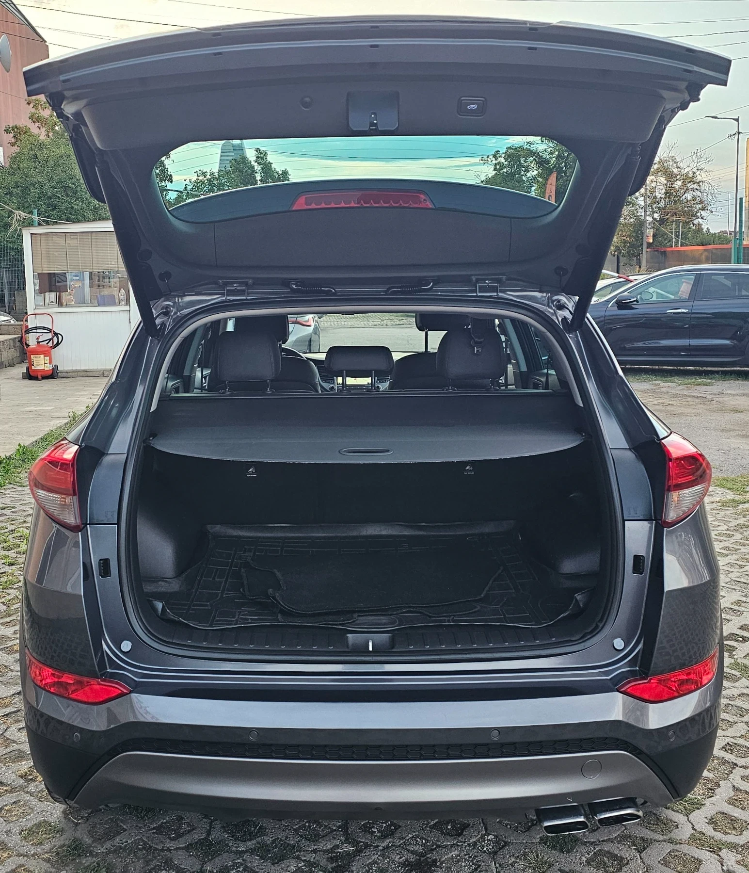 Hyundai Tucson 1.6 T-GDI 4WD Premium Keyless, снимка 6 - Автомобили и джипове - 55932344