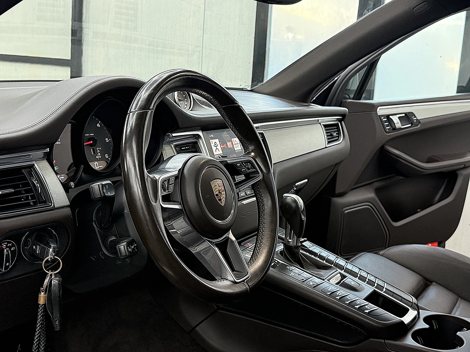 Porsche Macan S/PANORAMA/ПОДГРЕВ ОБДУХВАНЕ/FULLL/СОБСТВЕН ЛИЗИНГ, снимка 14 - Автомобили и джипове - 55991887