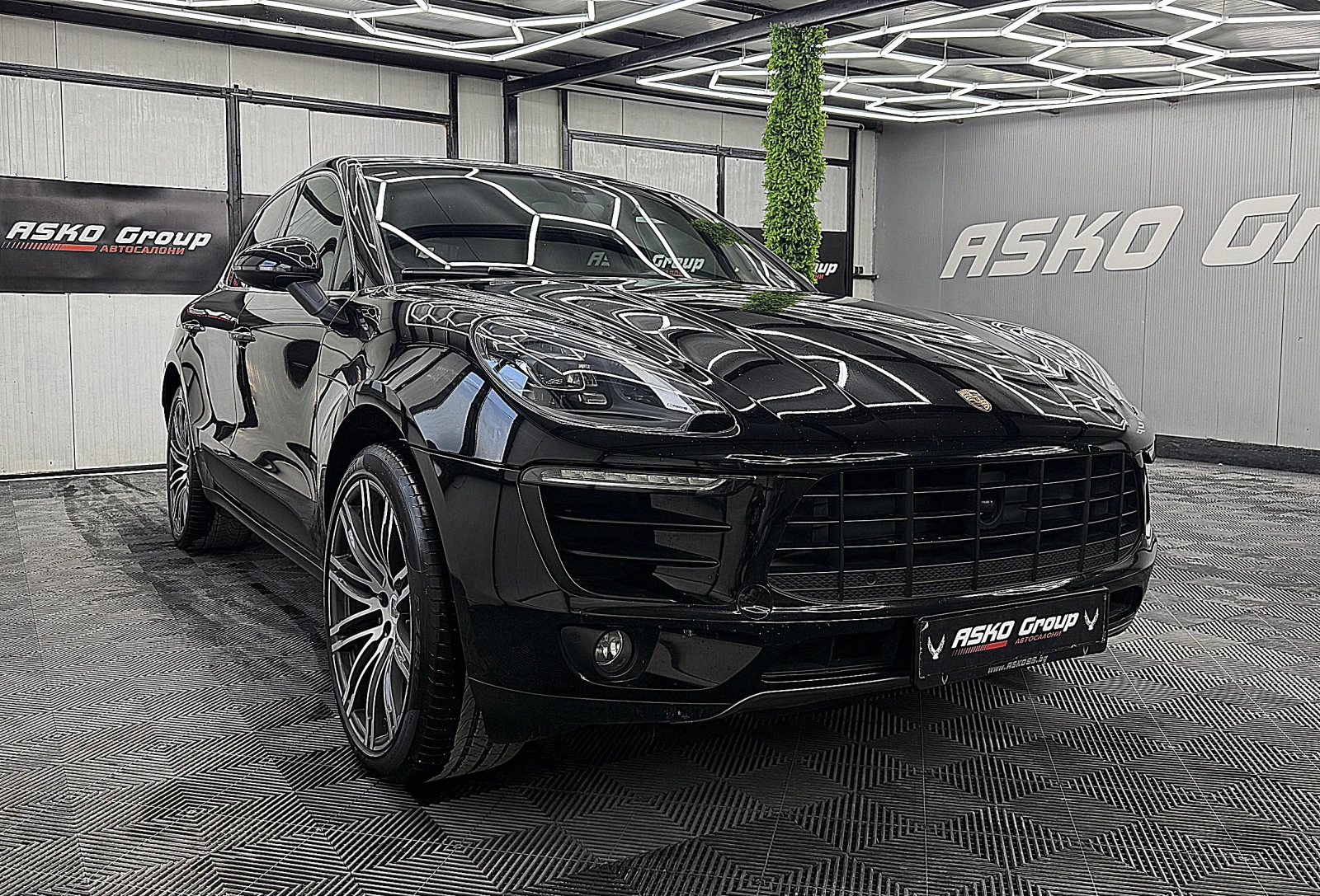 Porsche Macan S/PANORAMA/ПОДГРЕВ ОБДУХВАНЕ/FULLL/СОБСТВЕН ЛИЗИНГ, снимка 3 - Автомобили и джипове - 55991887