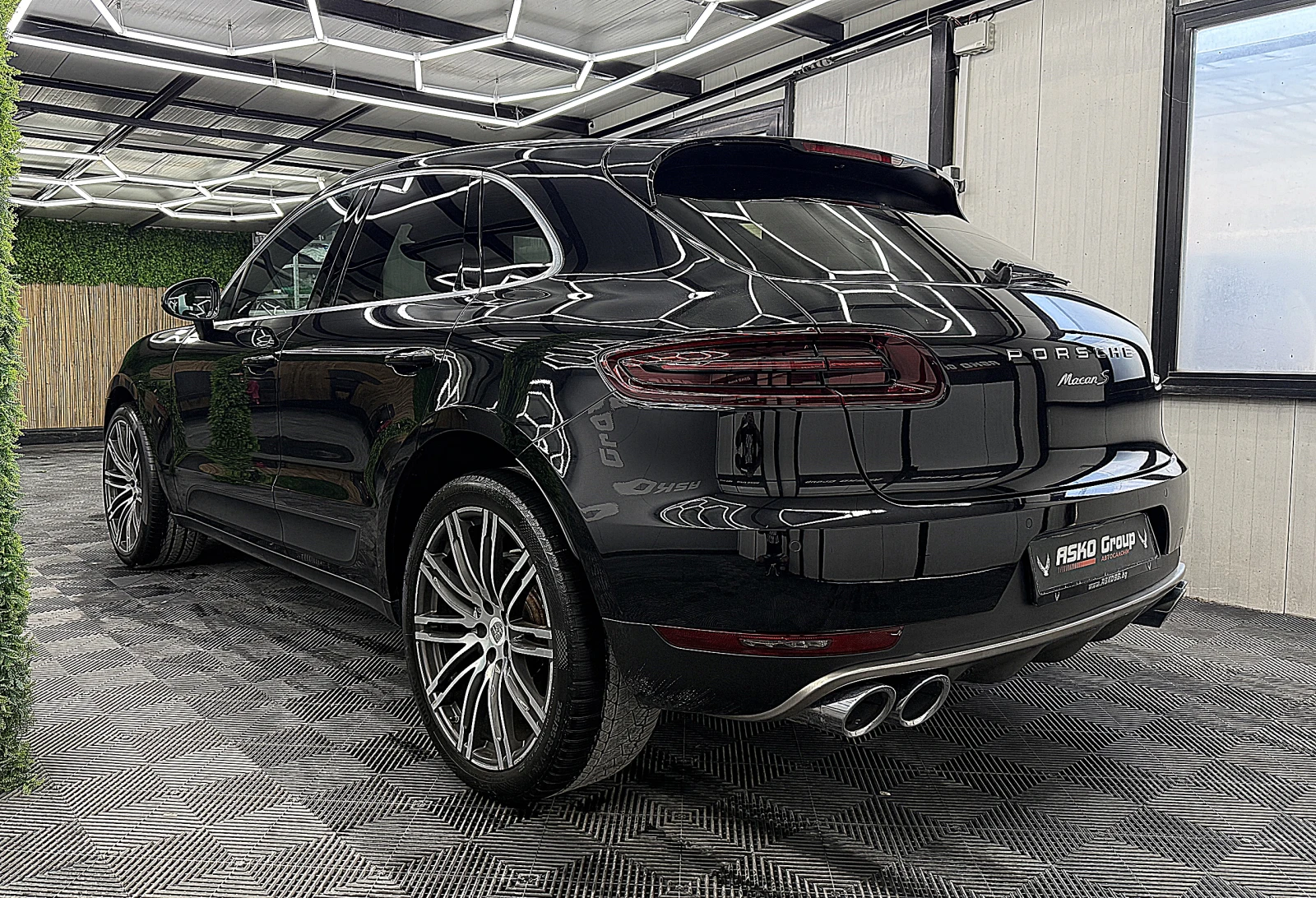 Porsche Macan S/PANORAMA/ПОДГРЕВ ОБДУХВАНЕ/FULLL/СОБСТВЕН ЛИЗИНГ, снимка 4 - Автомобили и джипове - 55991887