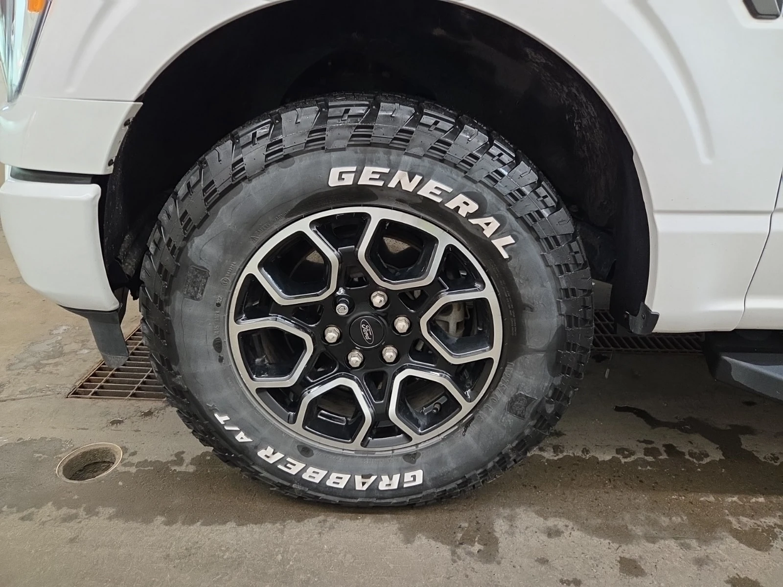 Ford F150 XLT CREW CAB STD BED| CARFAX| ОПЦИЯ ЗА ФИНАНСИРАНЕ, снимка 6 - Автомобили и джипове - 56079800
