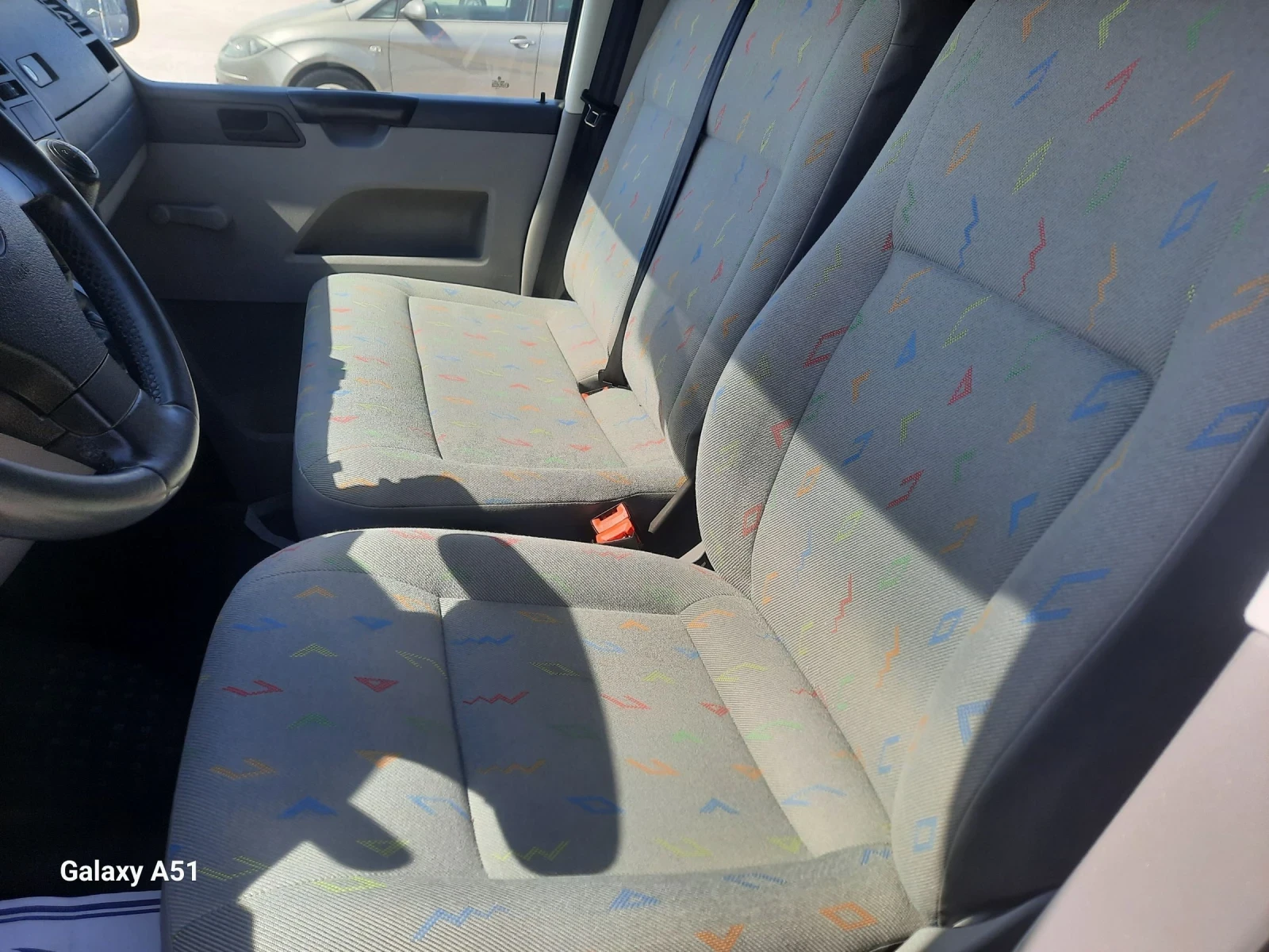 VW T5 1.9TDI, ХЛАДИЛЕН - изображение 10