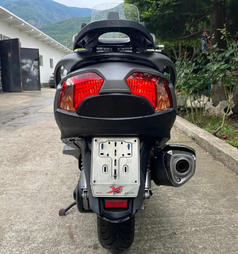 Suzuki Burgman 650i ABS Executive, снимка 9 - Мотоциклети и мототехника - 52788000