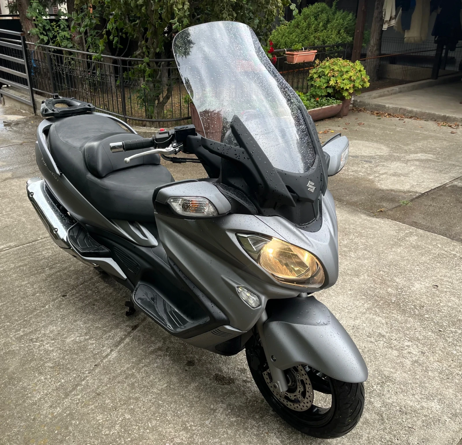 Suzuki Burgman 650i ABS Executive - изображение 5