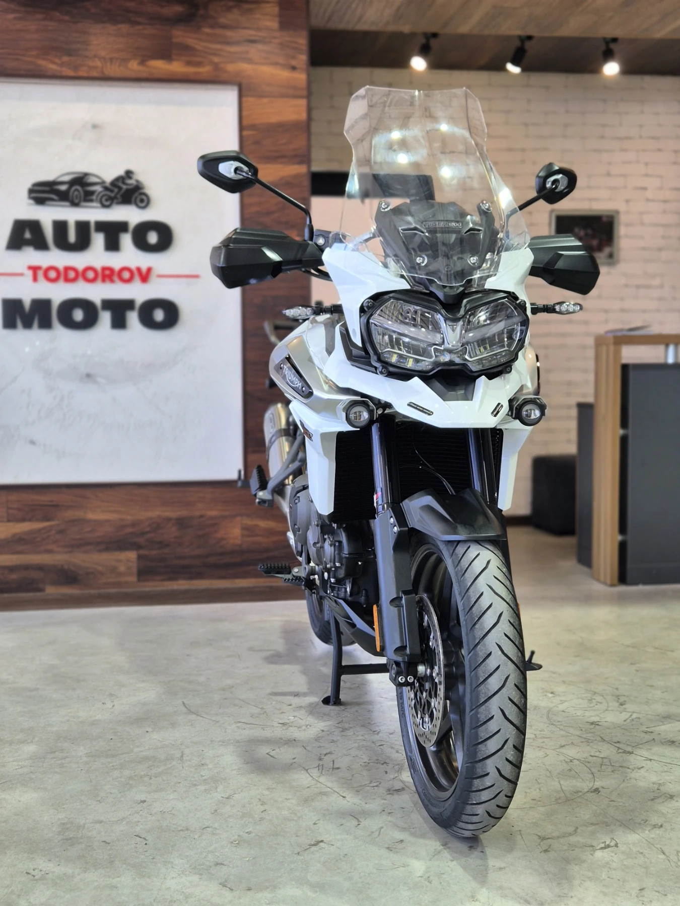 Triumph Tiger 1200 XRT EXPLORER ABS TC Нов внос от ШВЕЙЦАРИЯ!, снимка 2 - Мотоциклети и мототехника - 55898919