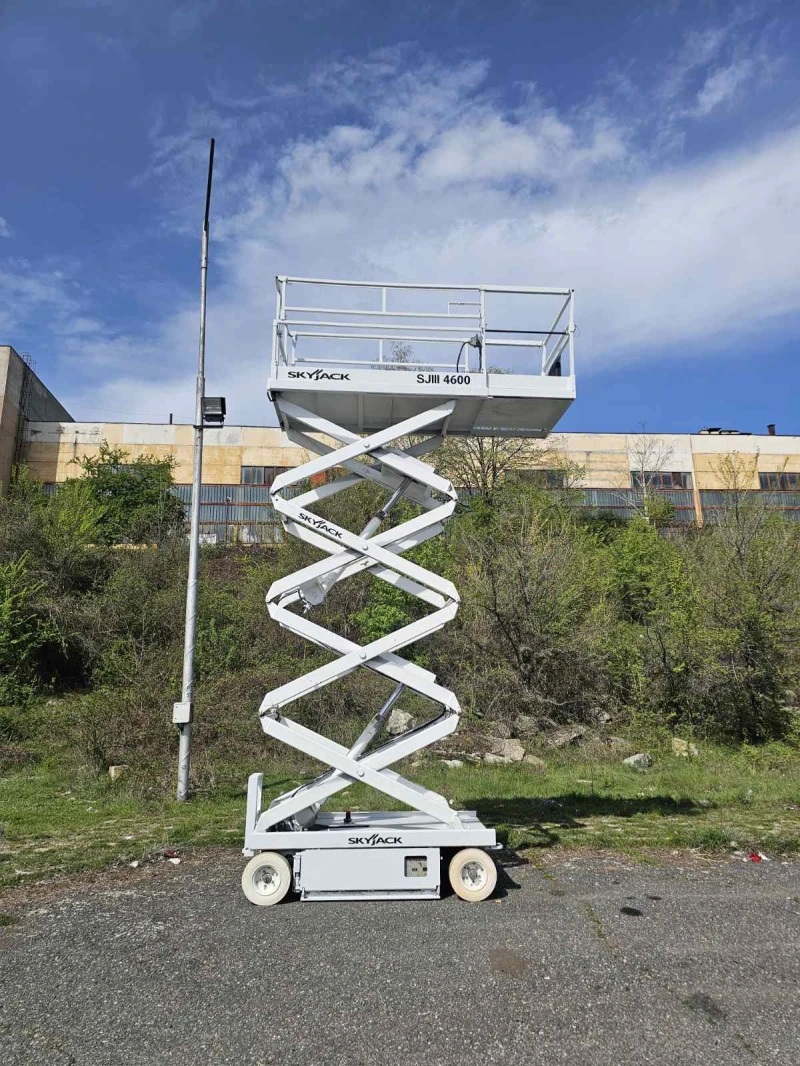 Автовишка Друга марка SKYJACK SJ 4600E, снимка 5 - Индустриална техника - 49931587