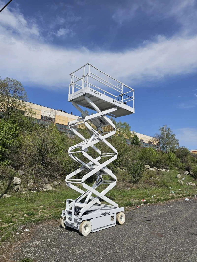 Автовишка Друга марка SKYJACK SJ 4600E, снимка 6 - Индустриална техника - 49931587