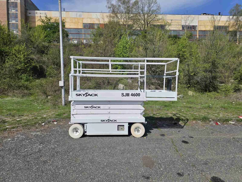 Автовишка Друга марка SKYJACK SJ 4600E, снимка 4 - Индустриална техника - 49931587