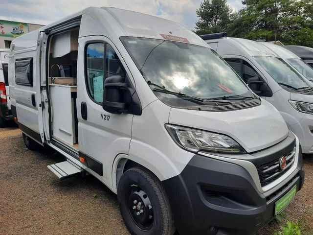 Кемпер Challenger V217 Start Edition