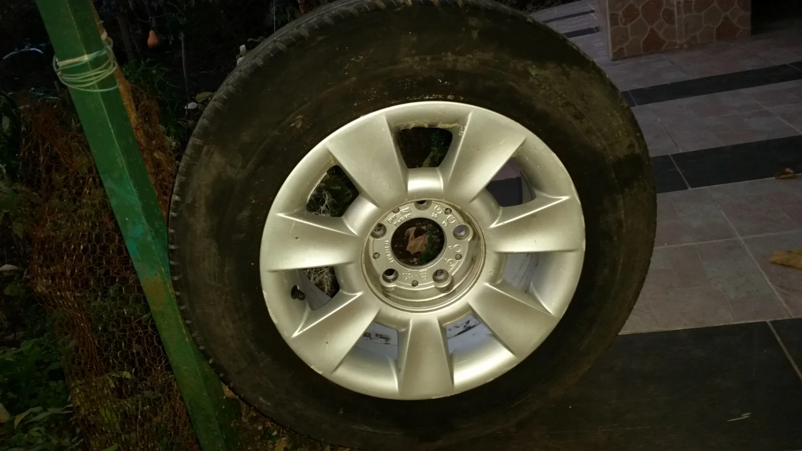 ���� � ������ 205/65R15 �� BMW | Mobile.bg � ����������� 5