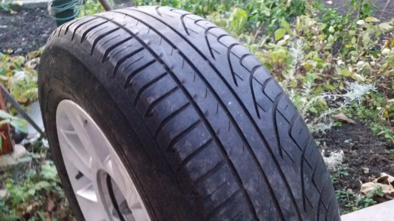���� � ������ 205/65R15 �� BMW | Mobile.bg � ����������� 4