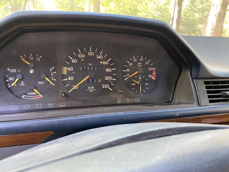 Mercedes-Benz 124, снимка 12 - Автомобили и джипове - 47356508