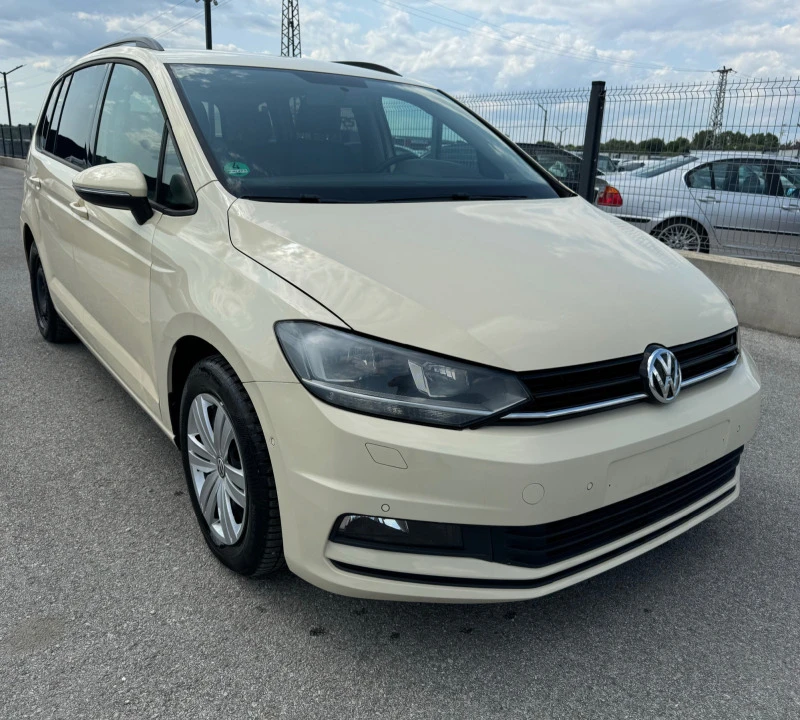 VW Touran 2.0TDI DSG, снимка 1 - Автомобили и джипове - 46705848