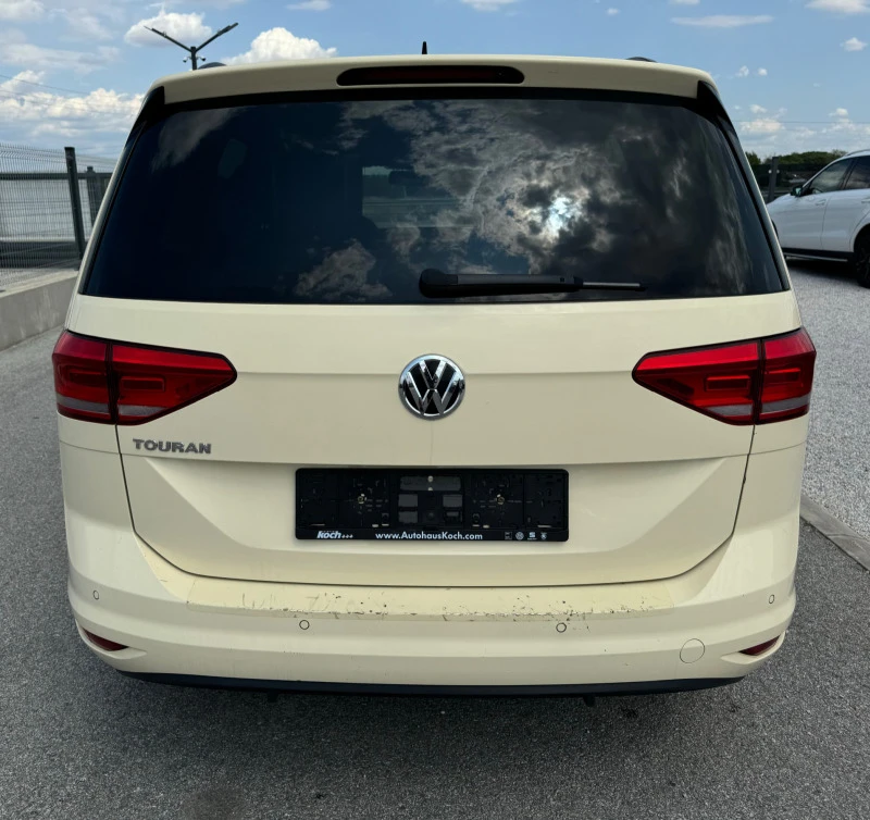 VW Touran 2.0TDI DSG, снимка 5 - Автомобили и джипове - 46705848