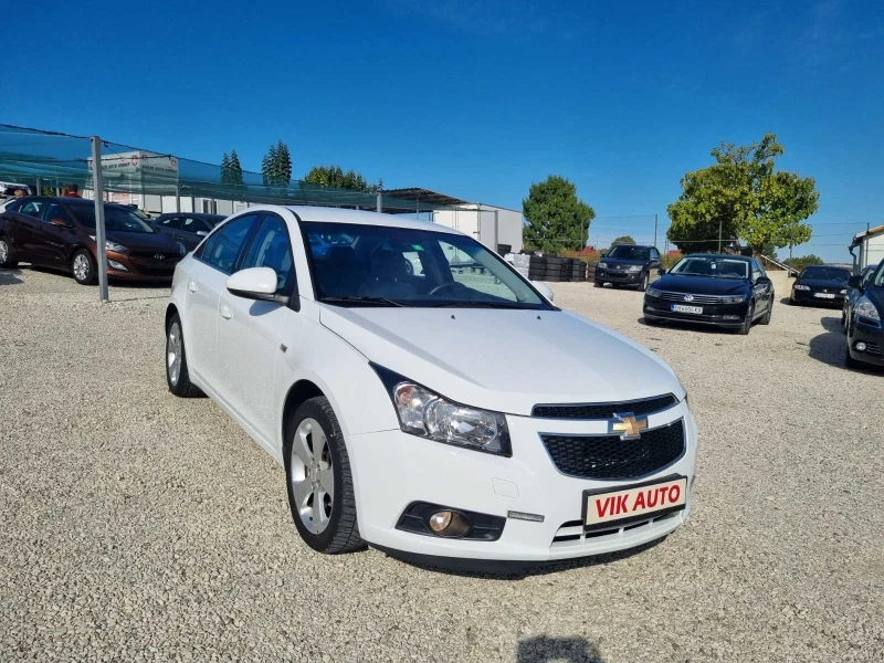 Chevrolet Cruze 1.8 16V AUTO SWISS NAVI, снимка 3 - Автомобили и джипове - 47270659