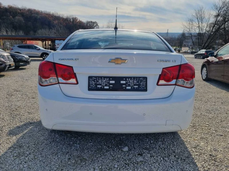 Chevrolet Cruze 1.8 16V AUTO SWISS NAVI, снимка 5 - Автомобили и джипове - 47270659