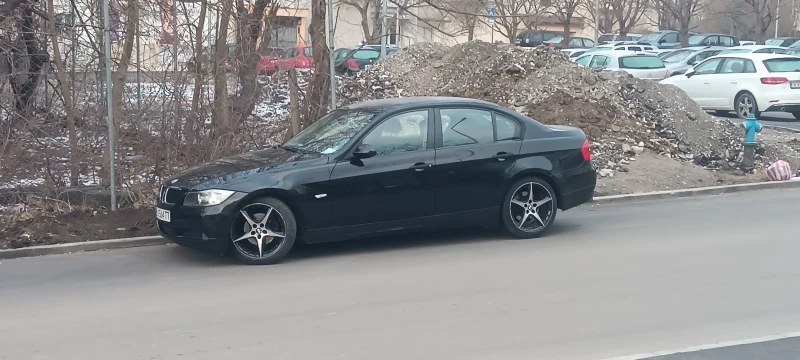 BMW 320, снимка 11 - Автомобили и джипове - 47320607