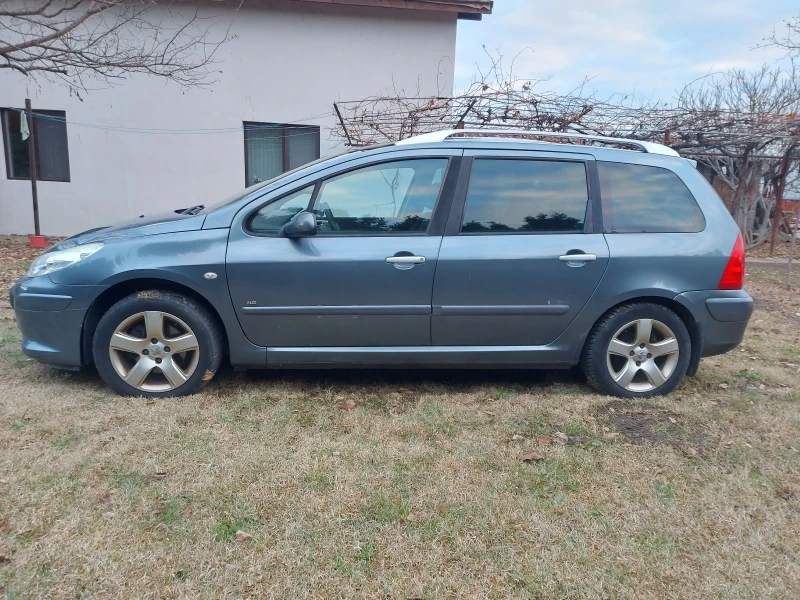 Peugeot 307 1.6 Hdi, 109 к.с, 7 места, снимка 4 - Автомобили и джипове - 48228439