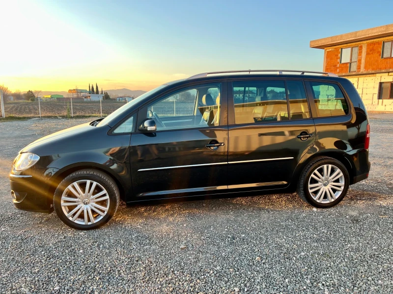 VW Touran 2.0TDI (8клапана)HIGHLINE, снимка 7 - Автомобили и джипове - 49103425