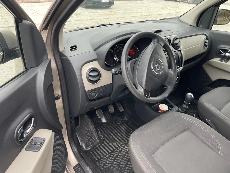 Dacia Lodgy 1.5DCI 110ps 7м, снимка 8 - Автомобили и джипове - 49344430