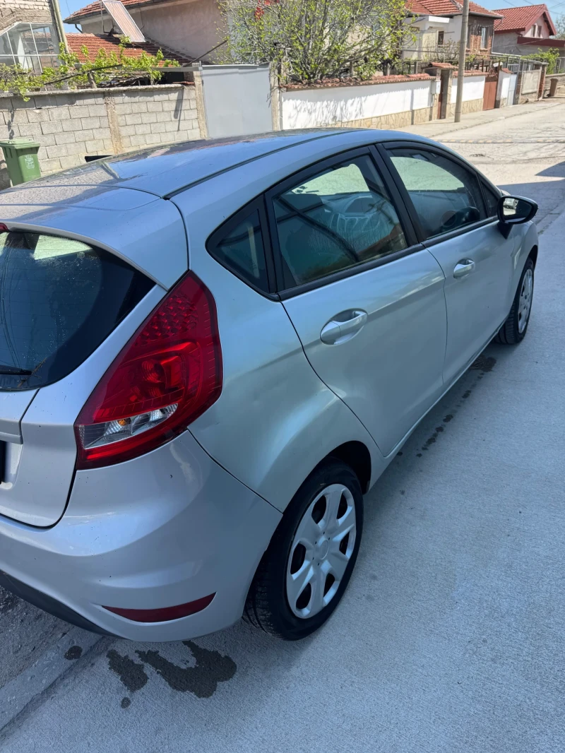Ford Fiesta 1, 3, снимка 8 - Автомобили и джипове - 52286535