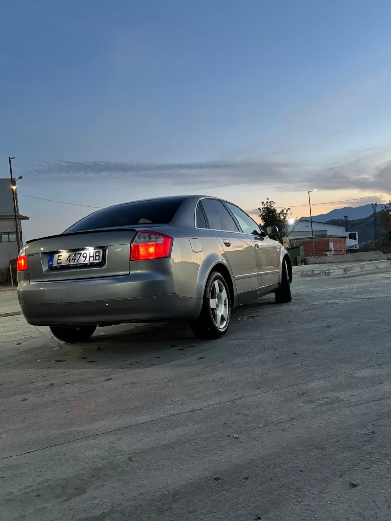 Audi A4, снимка 3 - Автомобили и джипове - 51943525