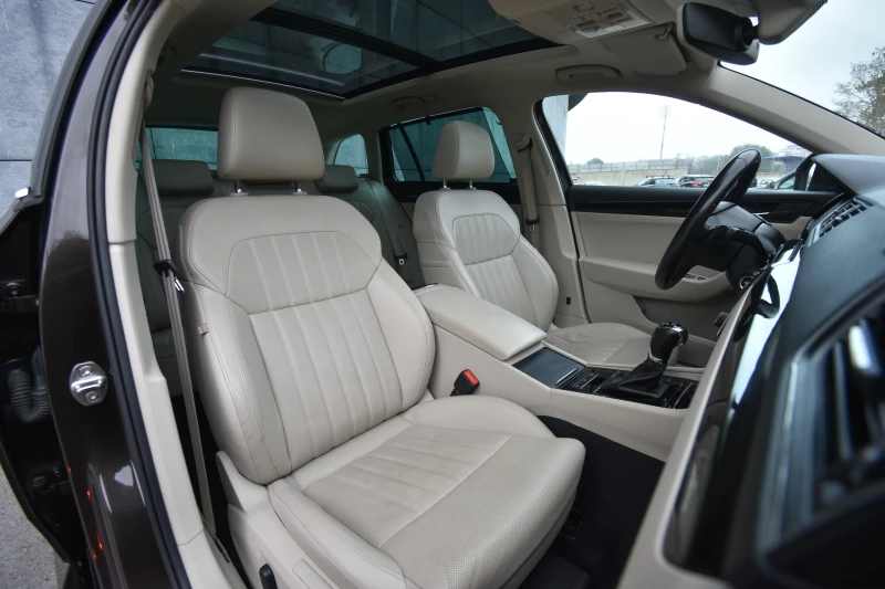 Skoda Superb 2.0TDI 190HP LAURIN&KLEMENT 4X4, снимка 10 - Автомобили и джипове - 52410280