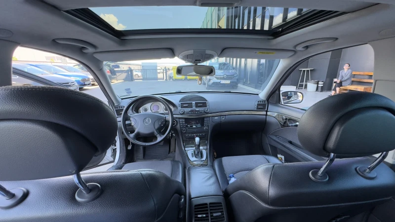 Mercedes-Benz E 270 2.7, снимка 7 - Автомобили и джипове - 52579239