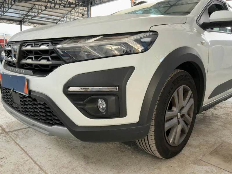 Dacia Sandero 1.0 TCe LPG Stepway Comfort Газ/Бензин, снимка 3 - Автомобили и джипове - 52588119