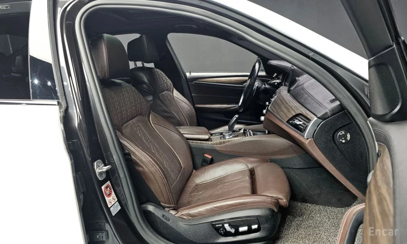 BMW 520, снимка 10 - Автомобили и джипове - 52807845