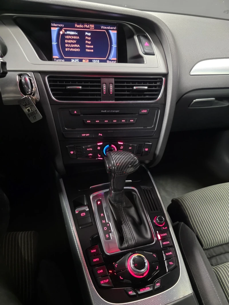 Audi A4, снимка 9 - Автомобили и джипове - 53542093