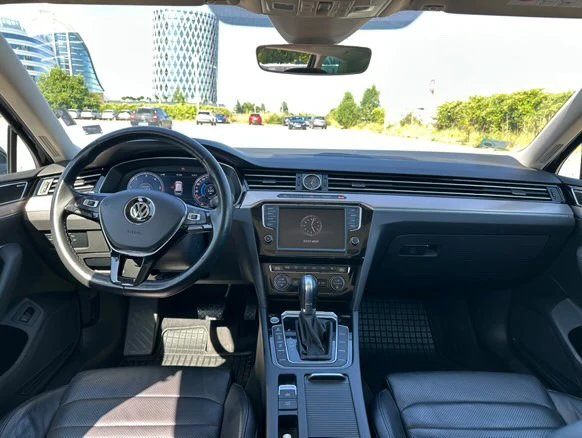 VW Passat  - изображение 7